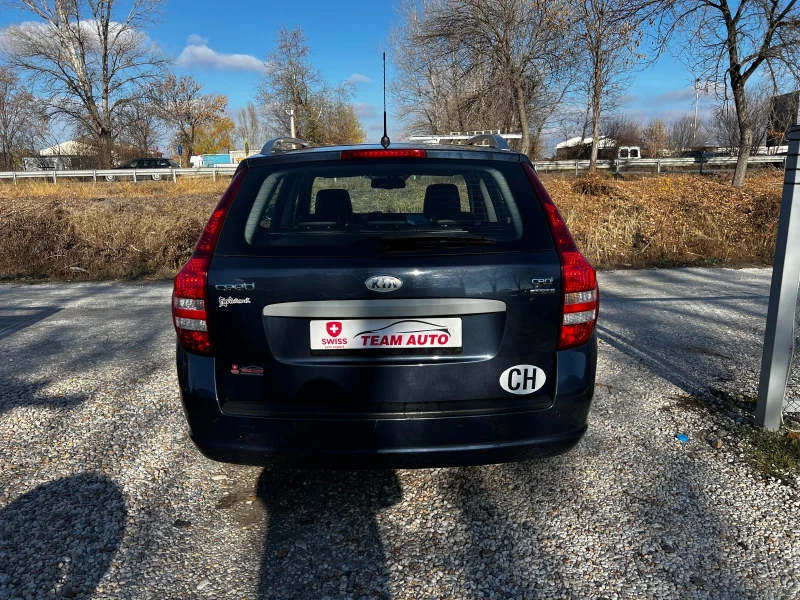 Kia Ceed 1.6 CRDI AUTOMATIK SWISS, снимка 4 - Автомобили и джипове - 48280930