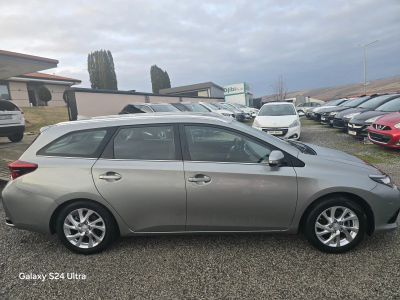 Toyota Auris 1.6D4D-NAVI-EURO6, снимка 4 - Автомобили и джипове - 48296168