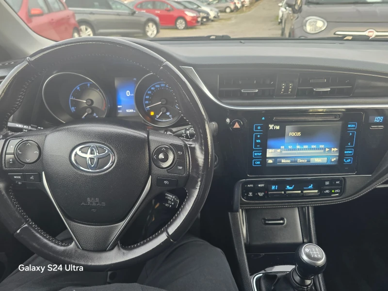 Toyota Auris 1.6D4D-NAVI-EURO6, снимка 12 - Автомобили и джипове - 48296168