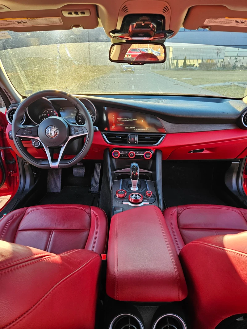 Alfa Romeo Giulia Ti Sport, снимка 11 - Автомобили и джипове - 48894638