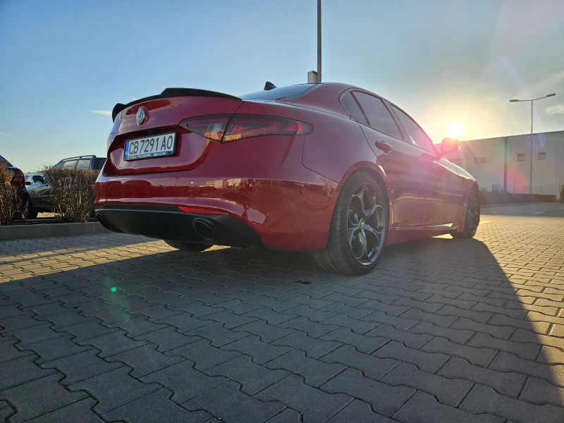 Alfa Romeo Giulia Ti Sport, снимка 3 - Автомобили и джипове - 48894638