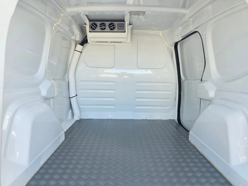 Renault Kangoo 1.5 dCi Хладилен, снимка 6 - Автомобили и джипове - 49686796