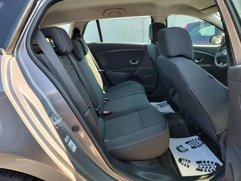 Renault Megane 1.5 дизел 110к.с., снимка 12 - Автомобили и джипове - 51329130