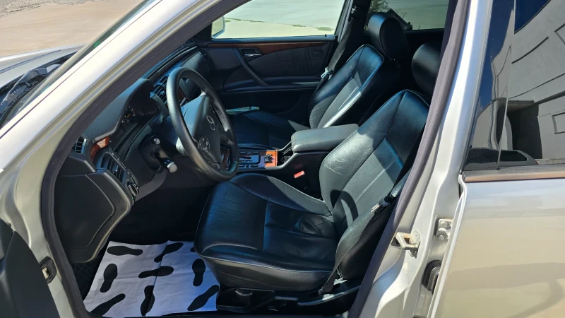 Mercedes-Benz E 200 KOMPRESSOR, снимка 9 - Автомобили и джипове - 52098966