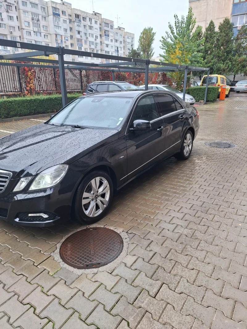 Mercedes-Benz E 350 Седан, снимка 3 - Автомобили и джипове - 52185230