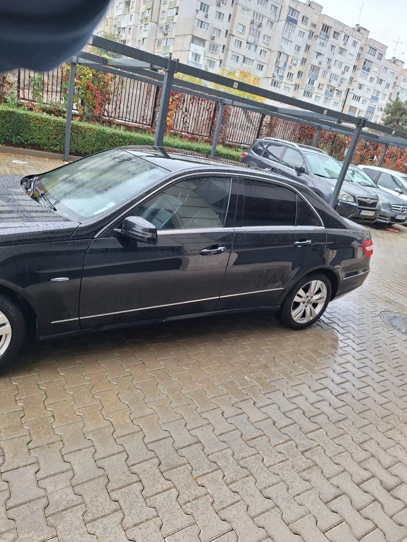 Mercedes-Benz E 350 Седан, снимка 4 - Автомобили и джипове - 52185230