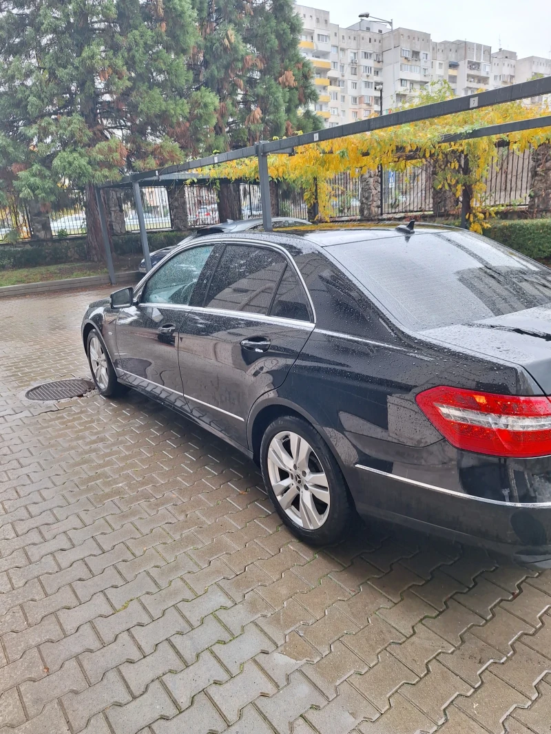 Mercedes-Benz E 350 Седан, снимка 5 - Автомобили и джипове - 52185230