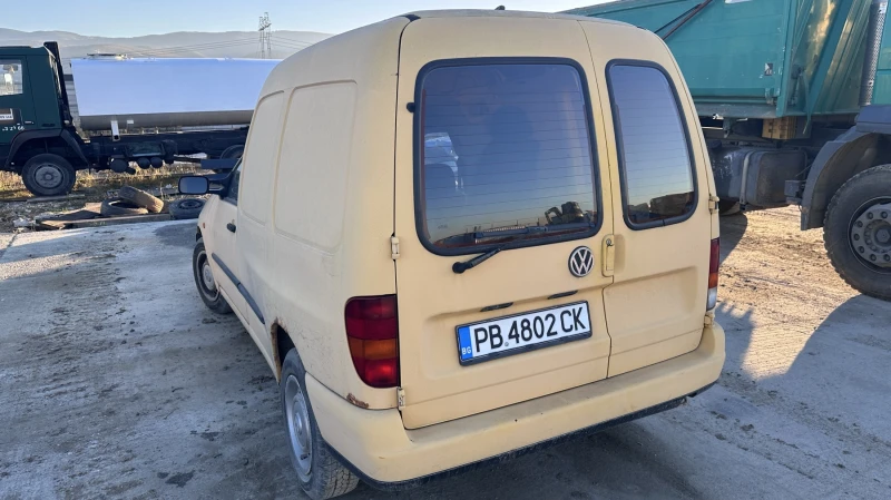 VW Caddy, снимка 2 - Автомобили и джипове - 52416529