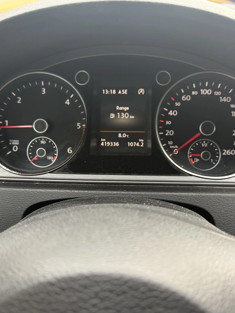 VW Passat, снимка 12 - Автомобили и джипове - 52650080