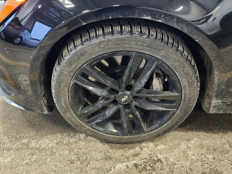 Mercedes-Benz CLS 550 4MATIC * * CARFAX * * АВТО КРЕДИТ * * , снимка 5 - Автомобили и джипове - 52817662