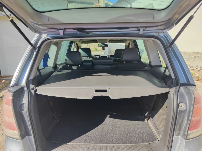 Opel Zafira 1.9, снимка 3 - Автомобили и джипове - 52910318