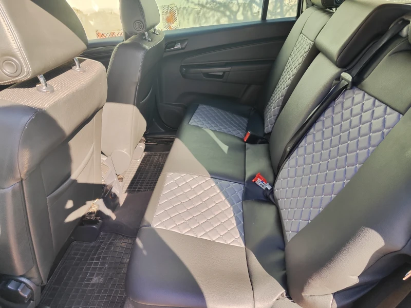 Opel Zafira 1.9, снимка 12 - Автомобили и джипове - 52910318