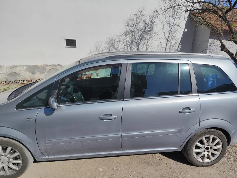 Opel Zafira 1.9, снимка 7 - Автомобили и джипове - 52910318