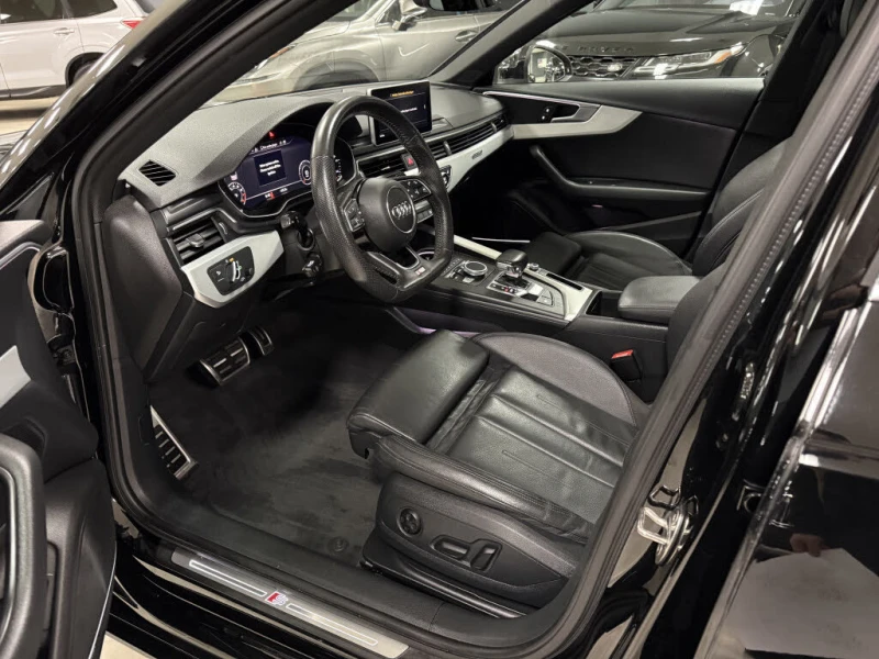 Audi A4 2.0TFSI* Quattro* TECHNIK* АвтоКредит* (ЦЕНА ДО БГ, снимка 8 - Автомобили и джипове - 53166064