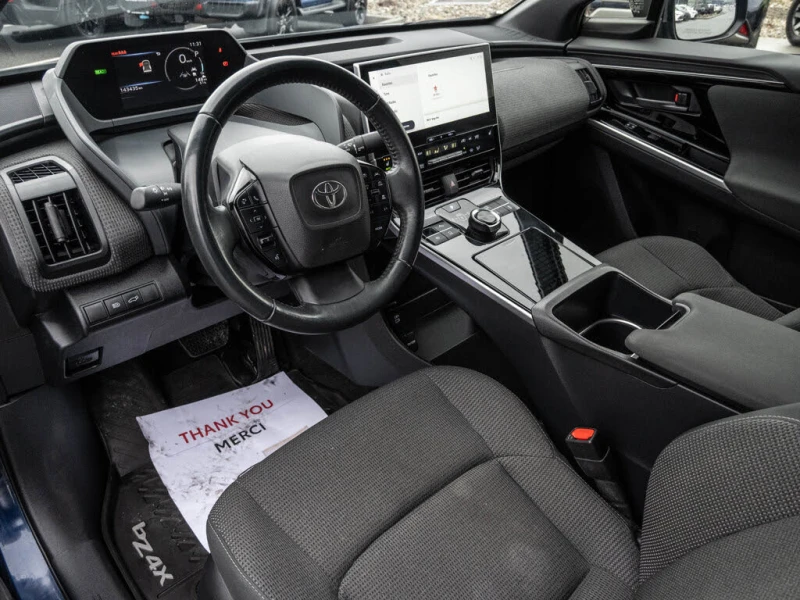 Toyota bZ4X LE* ПОДГРЕВ* LED, снимка 11 - Автомобили и джипове - 53539819