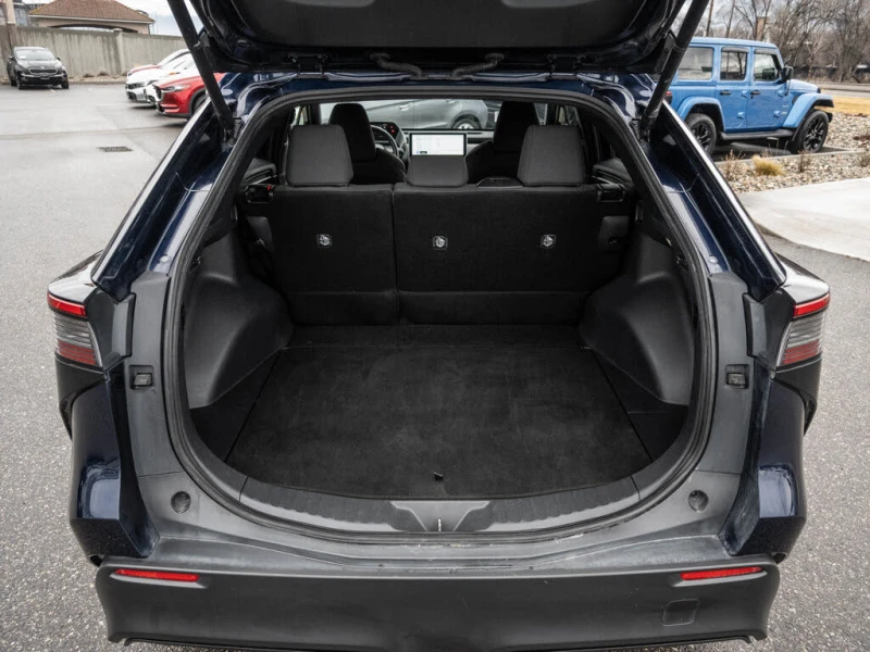 Toyota bZ4X LE* ПОДГРЕВ* LED, снимка 16 - Автомобили и джипове - 53539819