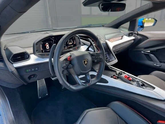 Lamborghini Revuelto  6.5 V12 HPEV 4WD - изображение 8
