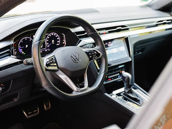 VW Arteon R-LINE Топ състояние Внос от Германия!!!, снимка 12 - Автомобили и джипове - 53050257