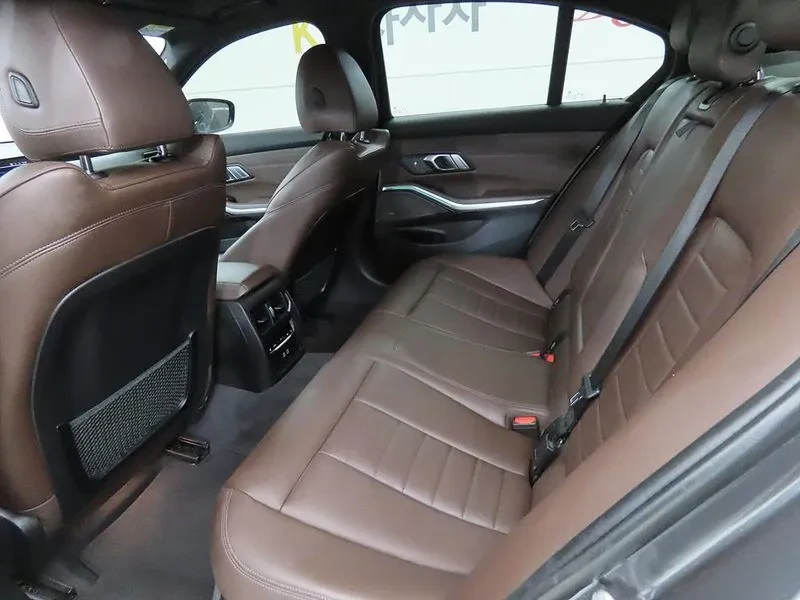 BMW 320 330E M SPORTS, снимка 6 - Автомобили и джипове - 54863425