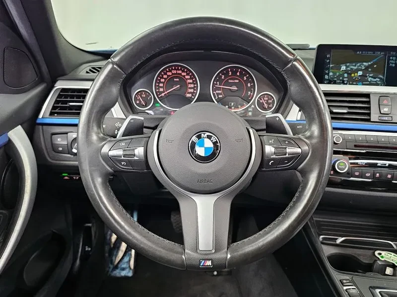 BMW 320 (F30) 320I M Sports, снимка 13 - Автомобили и джипове - 55199259