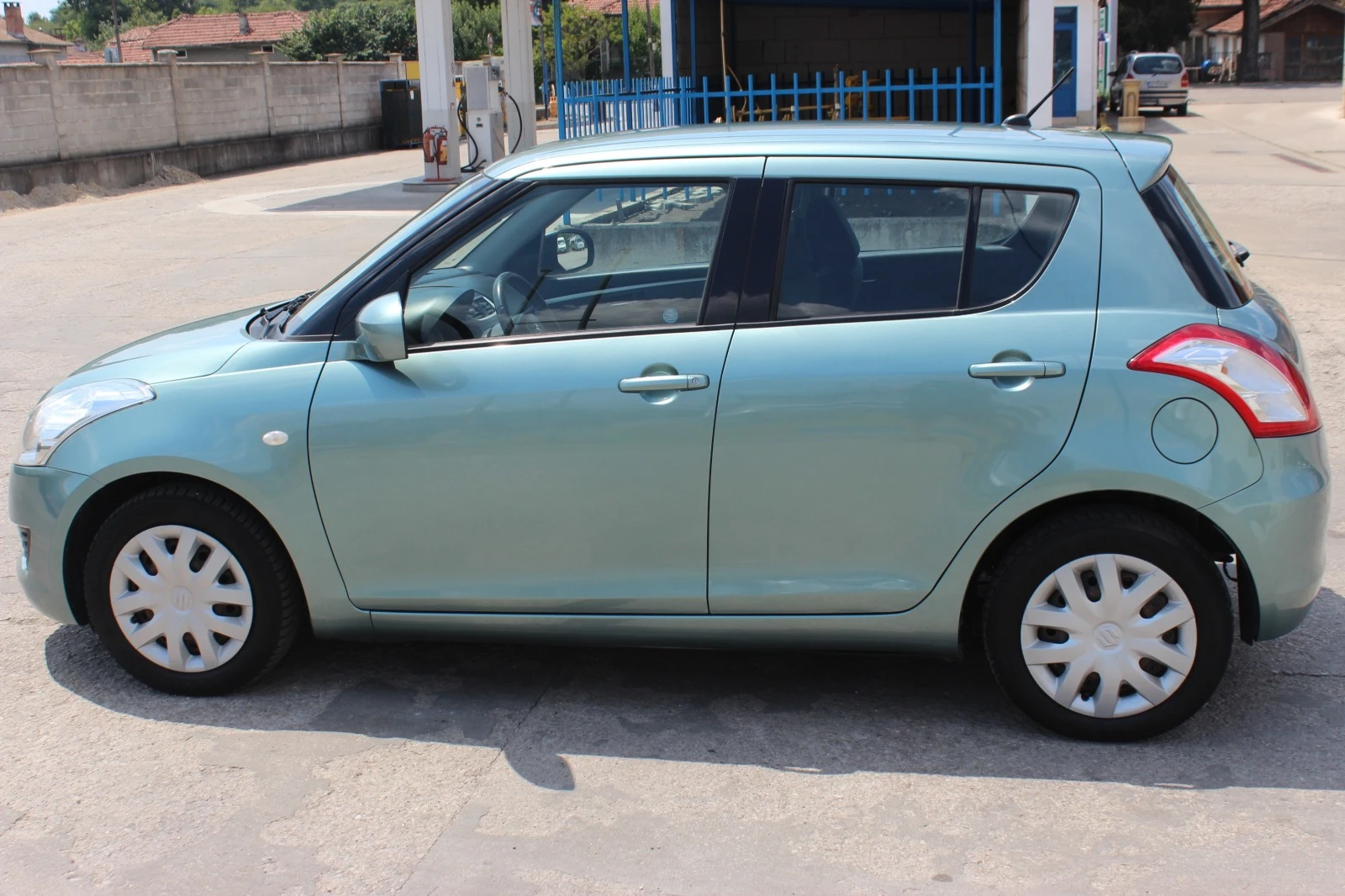 Suzuki Swift 1.2i 95к.с. УНИКАТ ШВЕЙЦАРИЯ - изображение 9