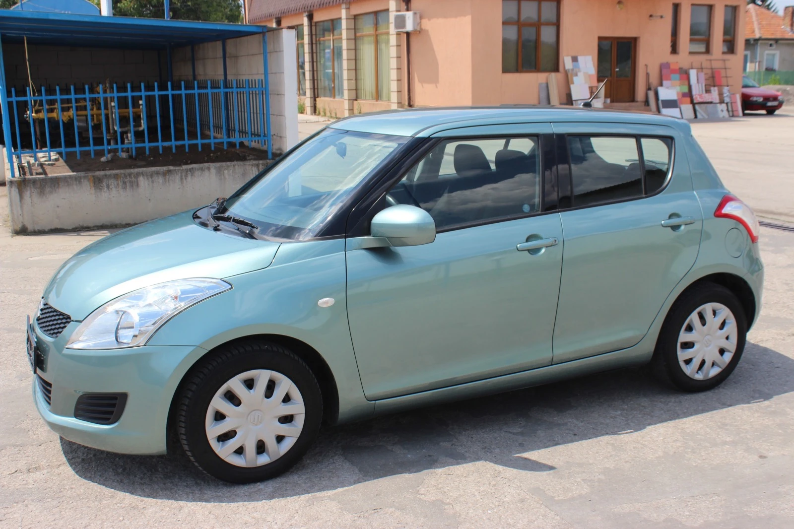 Suzuki Swift 1.2i 95к.с. УНИКАТ ШВЕЙЦАРИЯ - изображение 10