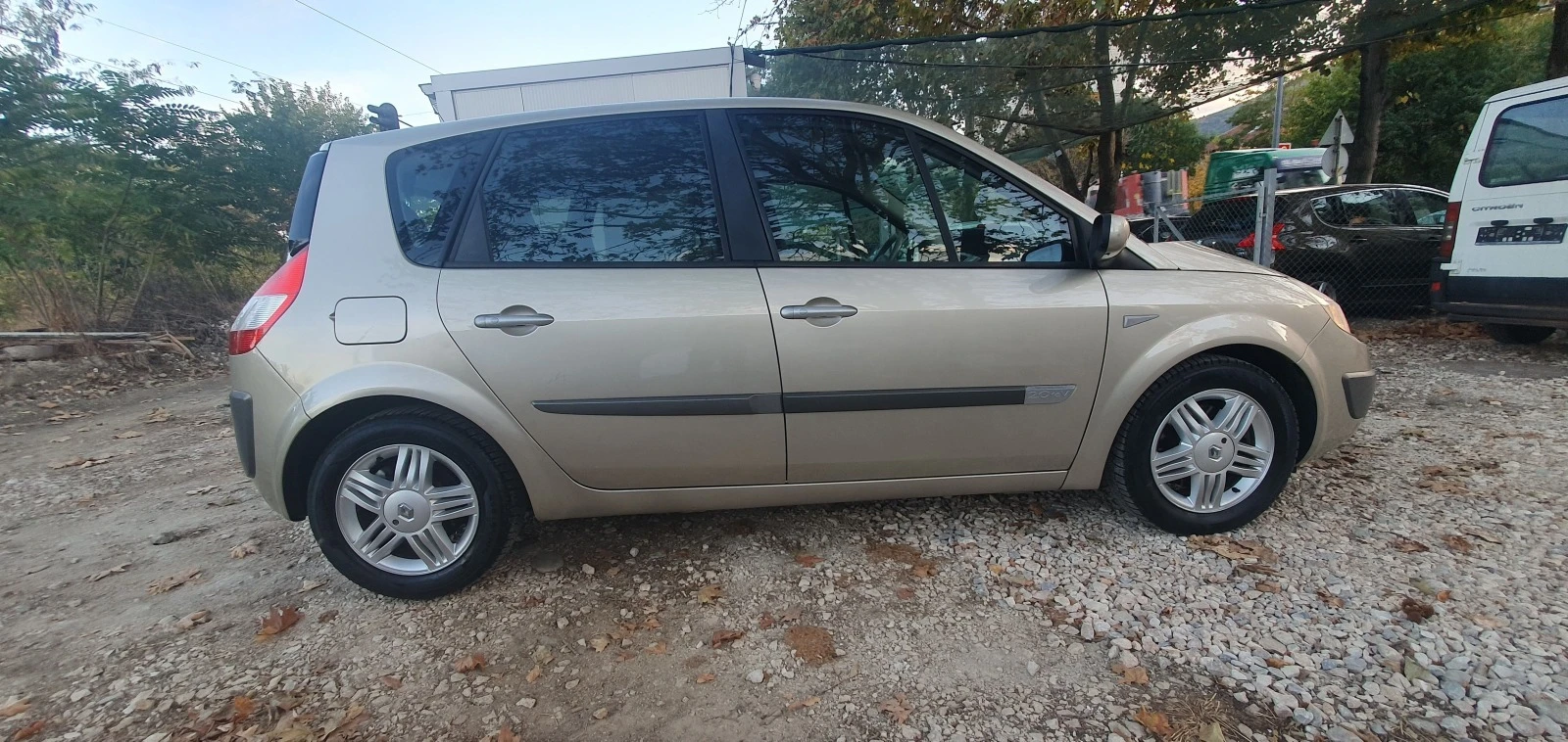 Renault Scenic 2.0 бензин 134к.с.  - изображение 5