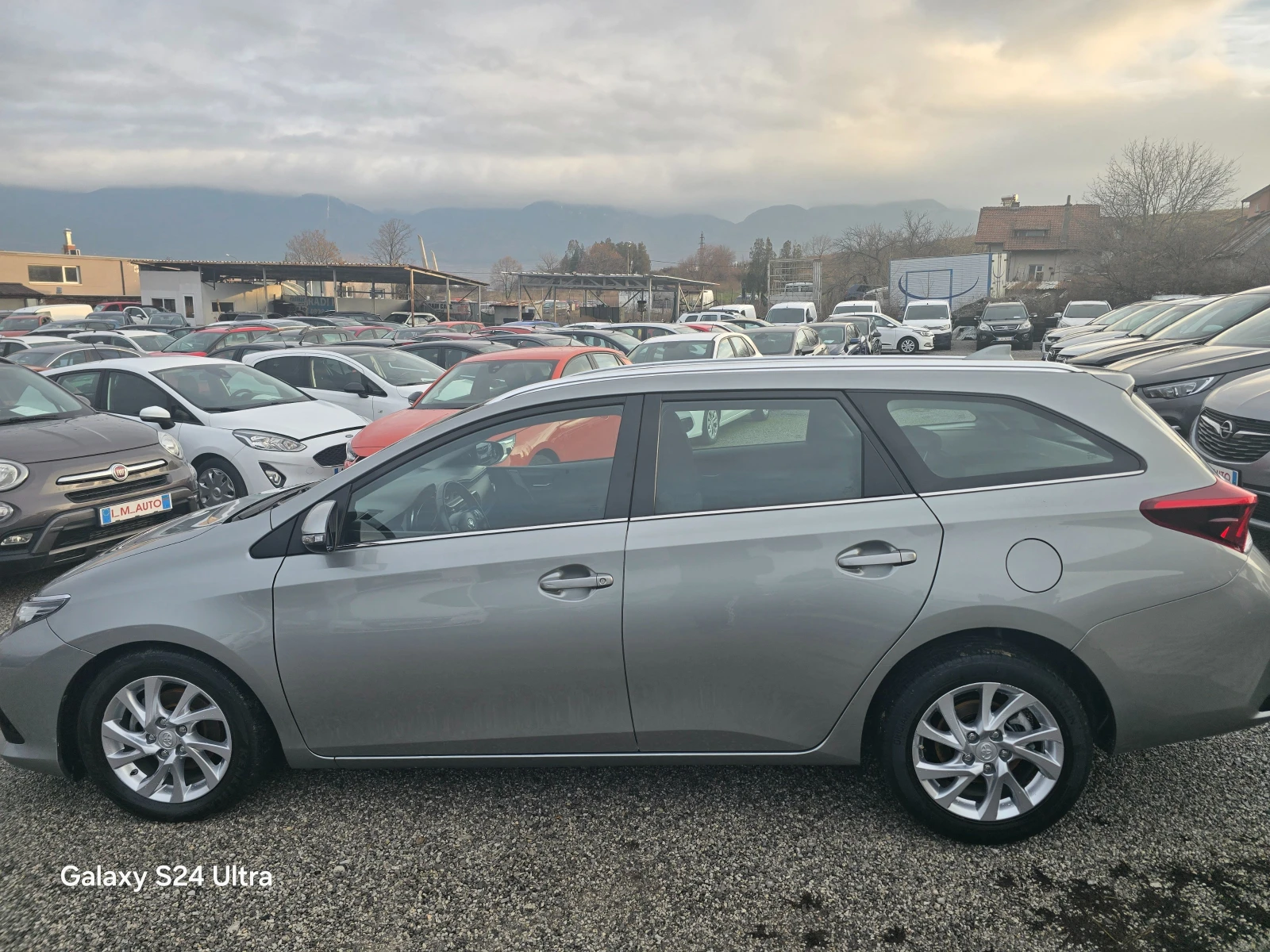 Toyota Auris 1.6D4D-NAVI-EURO6 - изображение 8