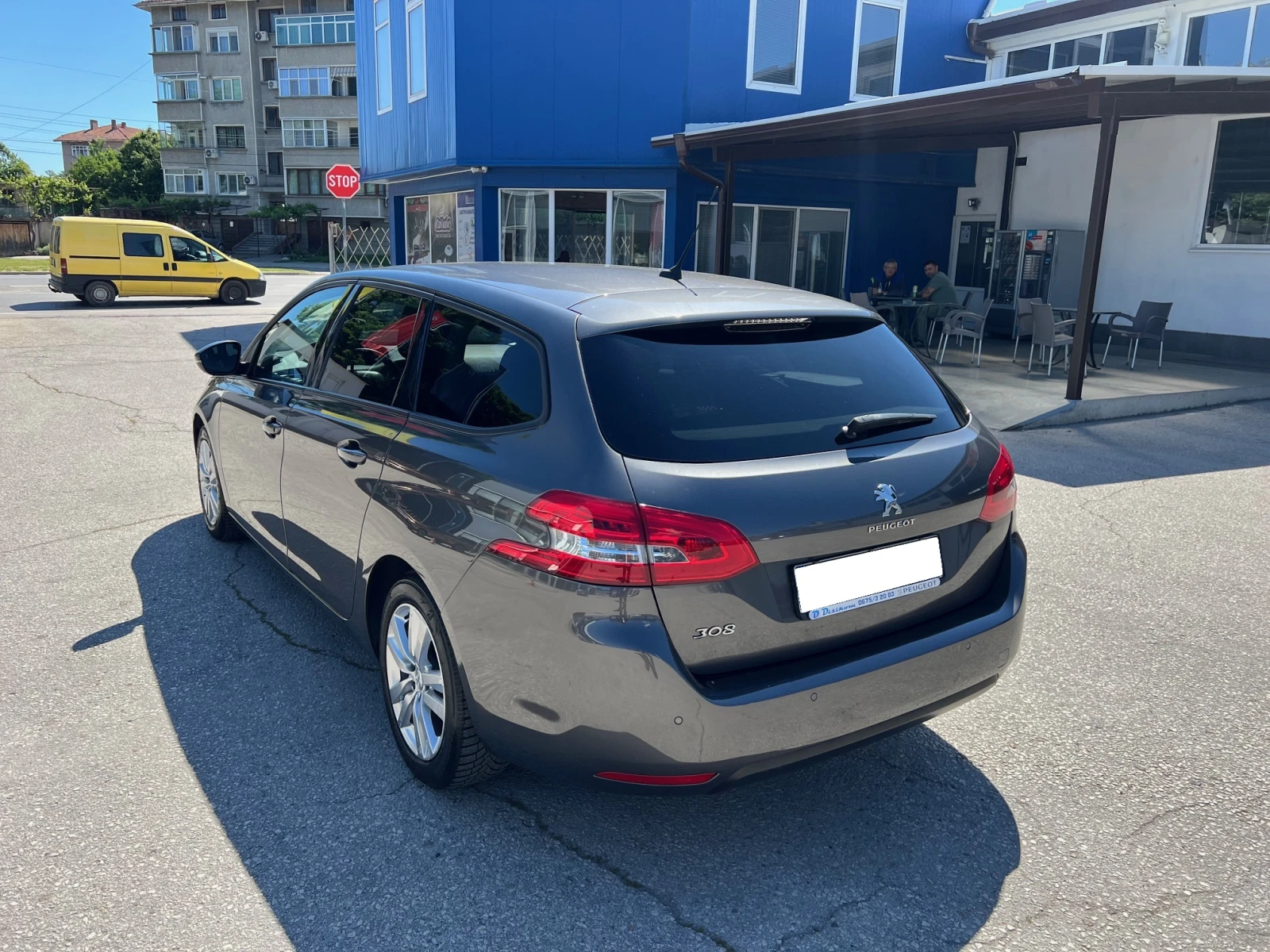 Peugeot 308 SW 1.5 BlueHDi 102 - изображение 6