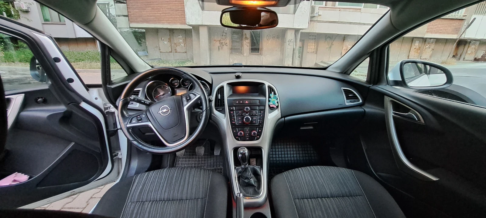 Opel Astra J - изображение 3