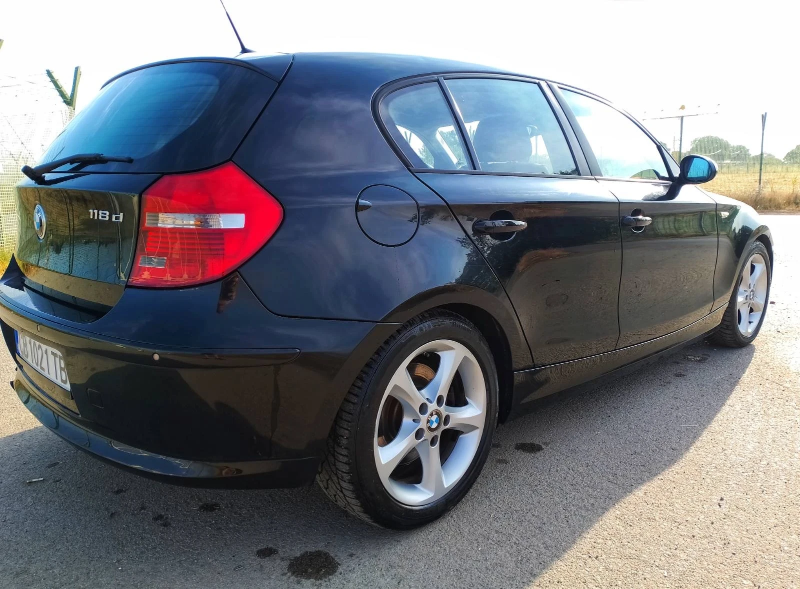 BMW 118 facelift 6ск - изображение 5
