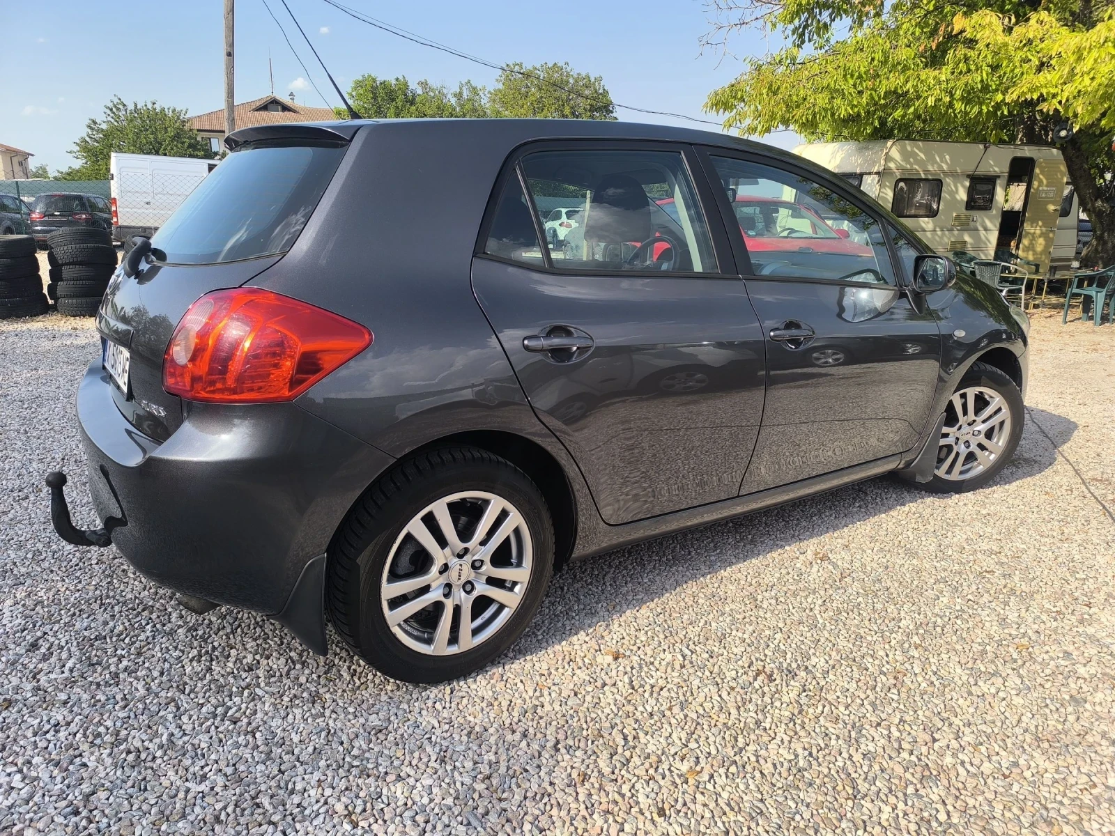 Toyota Auris  - изображение 4