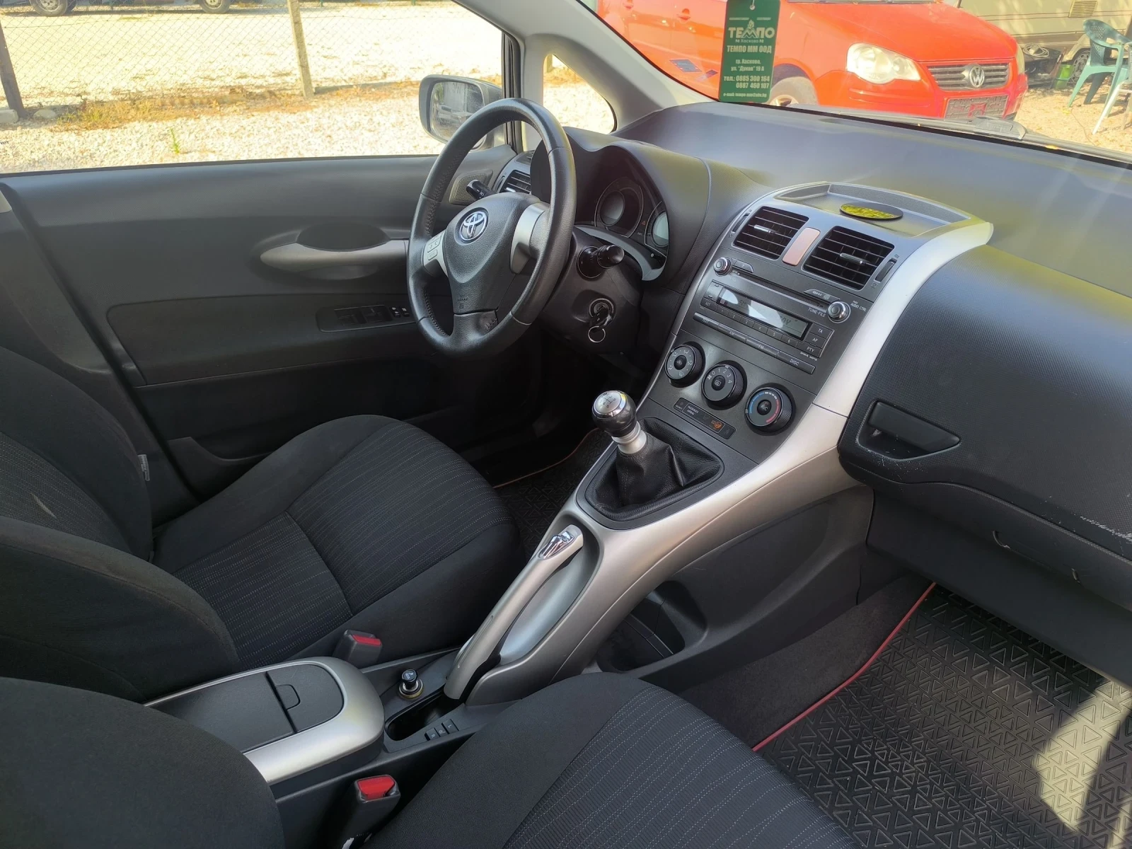 Toyota Auris  - изображение 5