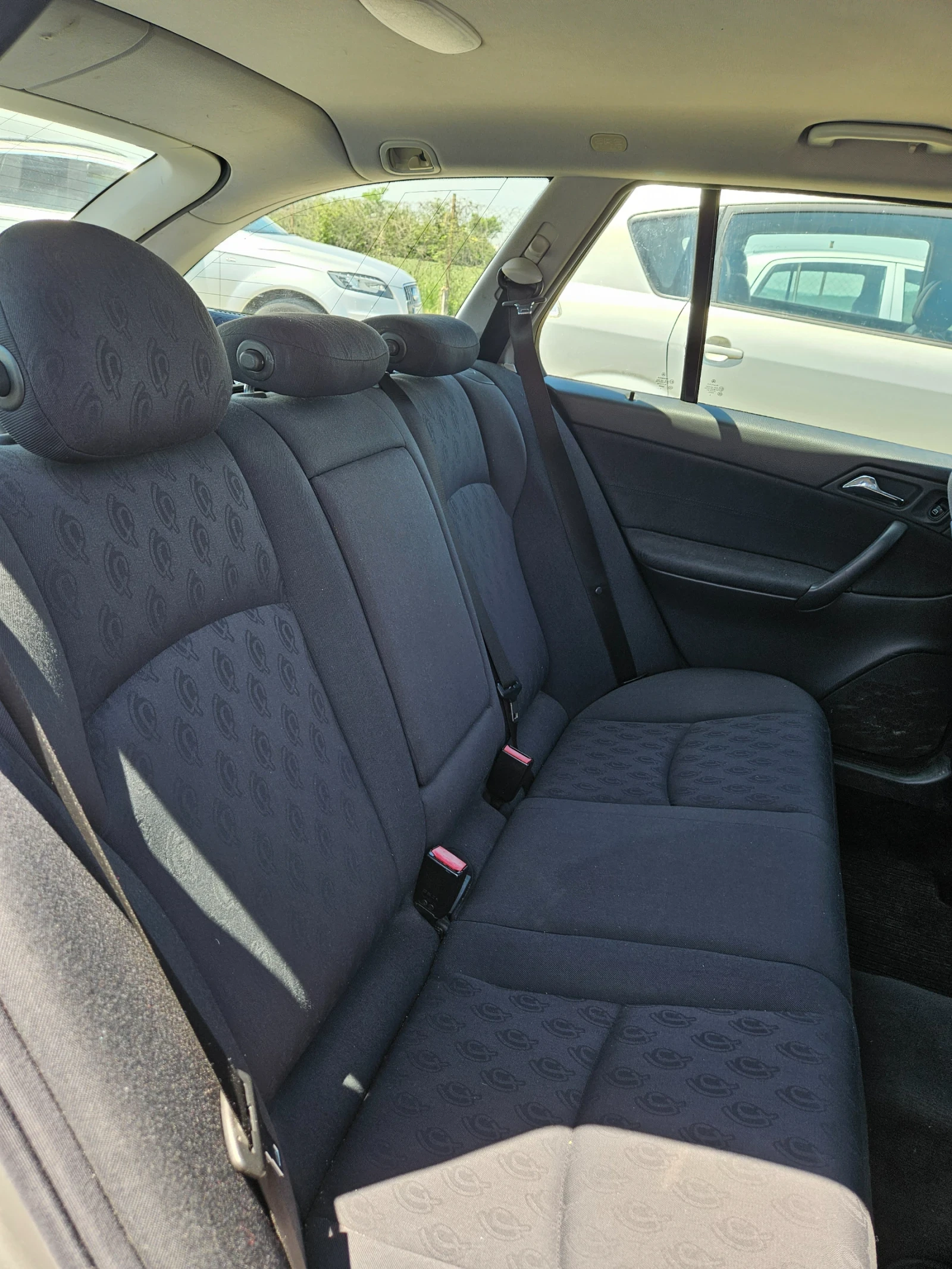 Mercedes-Benz C 180 2.0 бензин - изображение 6