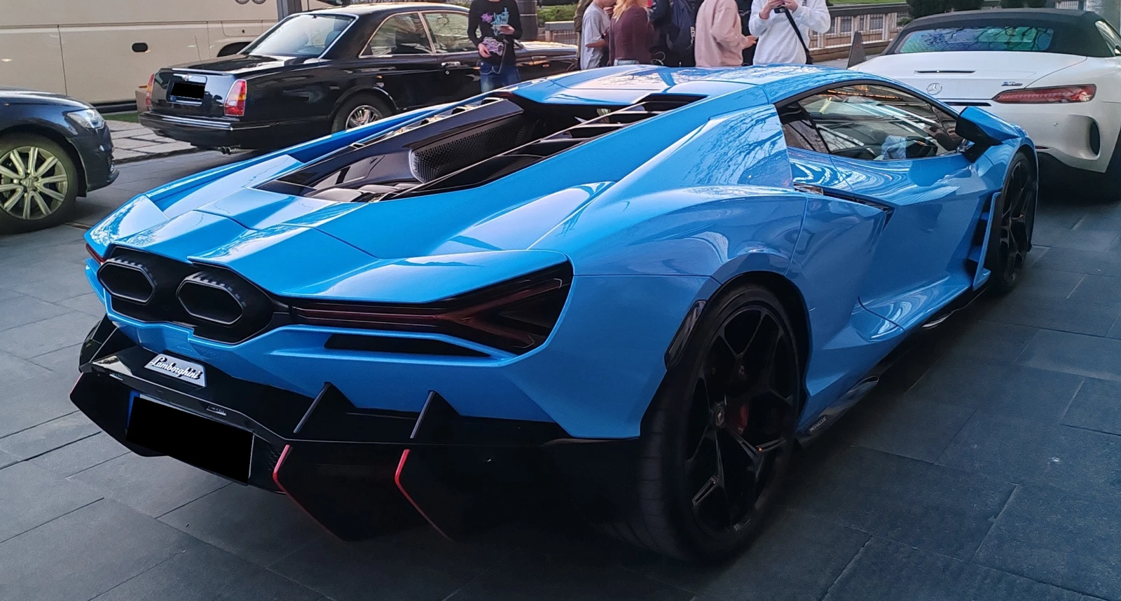 Lamborghini Revuelto  6.5 V12 HPEV 4WD - изображение 2