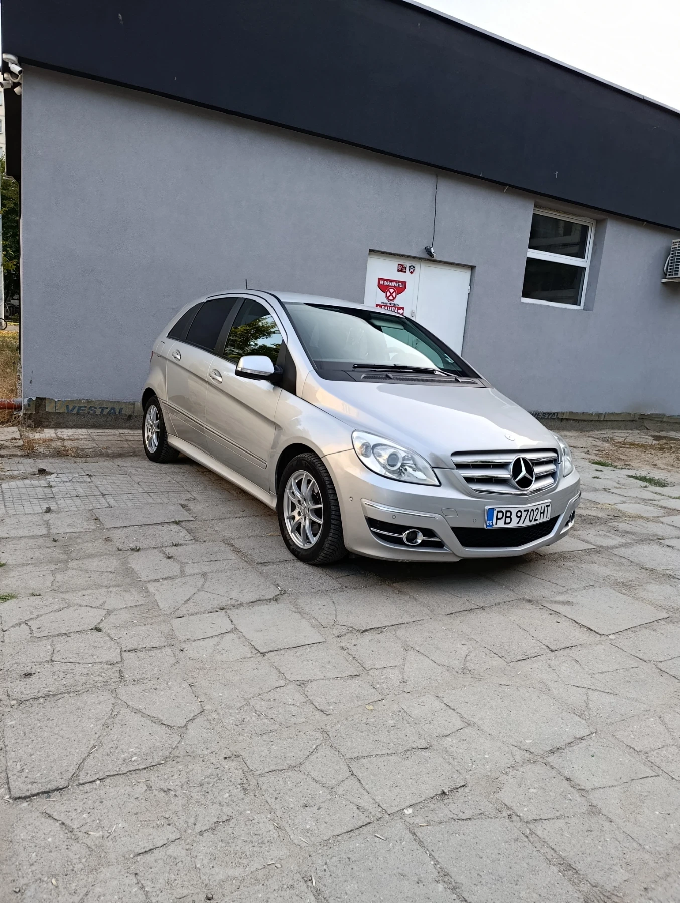 Mercedes-Benz B 200  - изображение 6