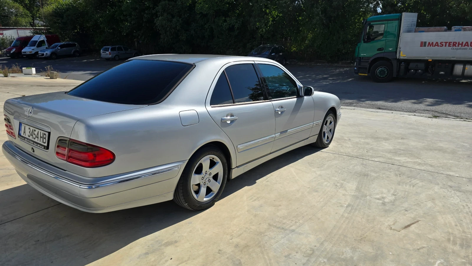 Mercedes-Benz E 200 KOMPRESSOR - изображение 6