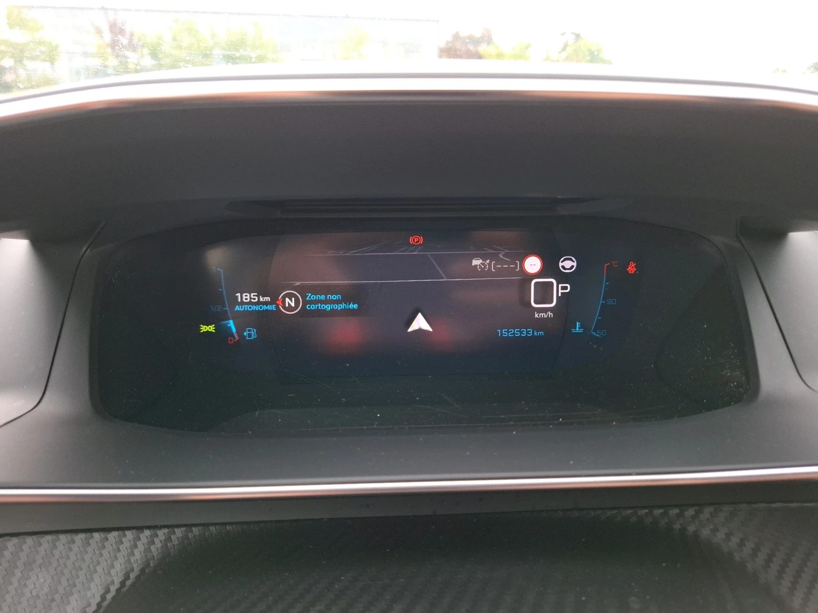 Peugeot 2008 GT PACK 1.5 BLUE HDI EAT8 131 - изображение 5