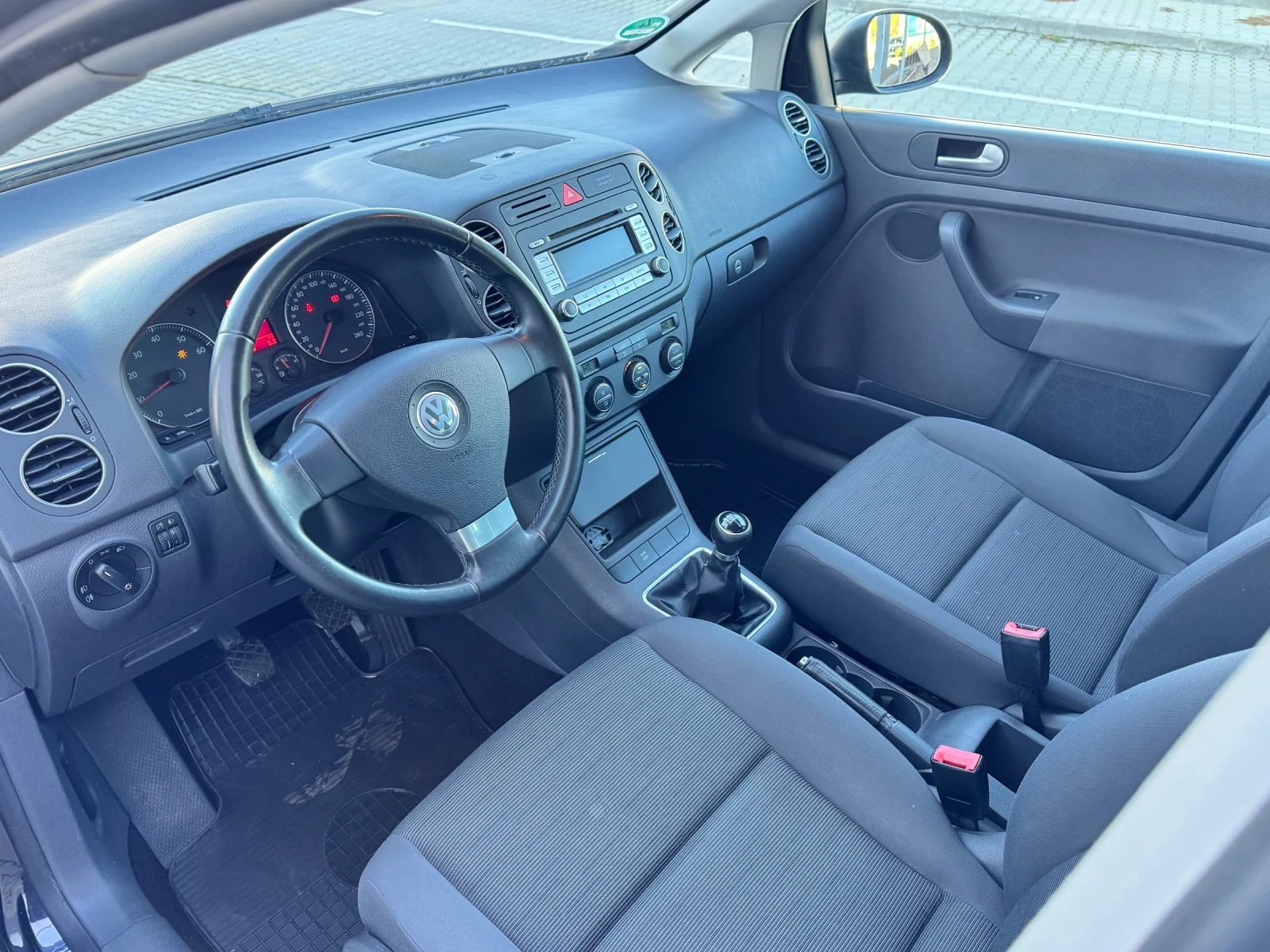 VW Golf Plus 1.6i  - изображение 7