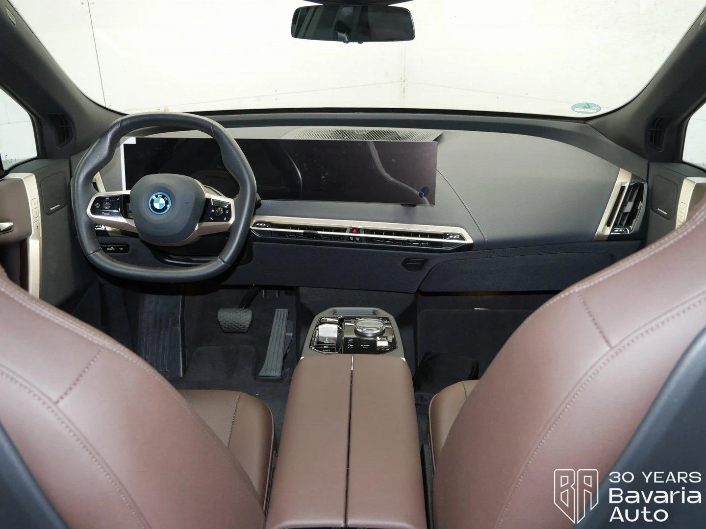 BMW iX 40 xDrive Sport - изображение 6