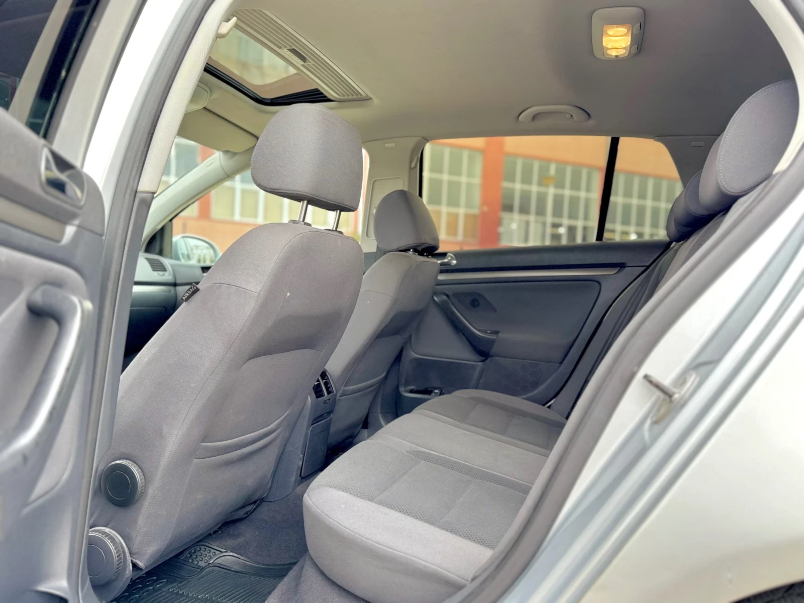 VW Golf  - изображение 10