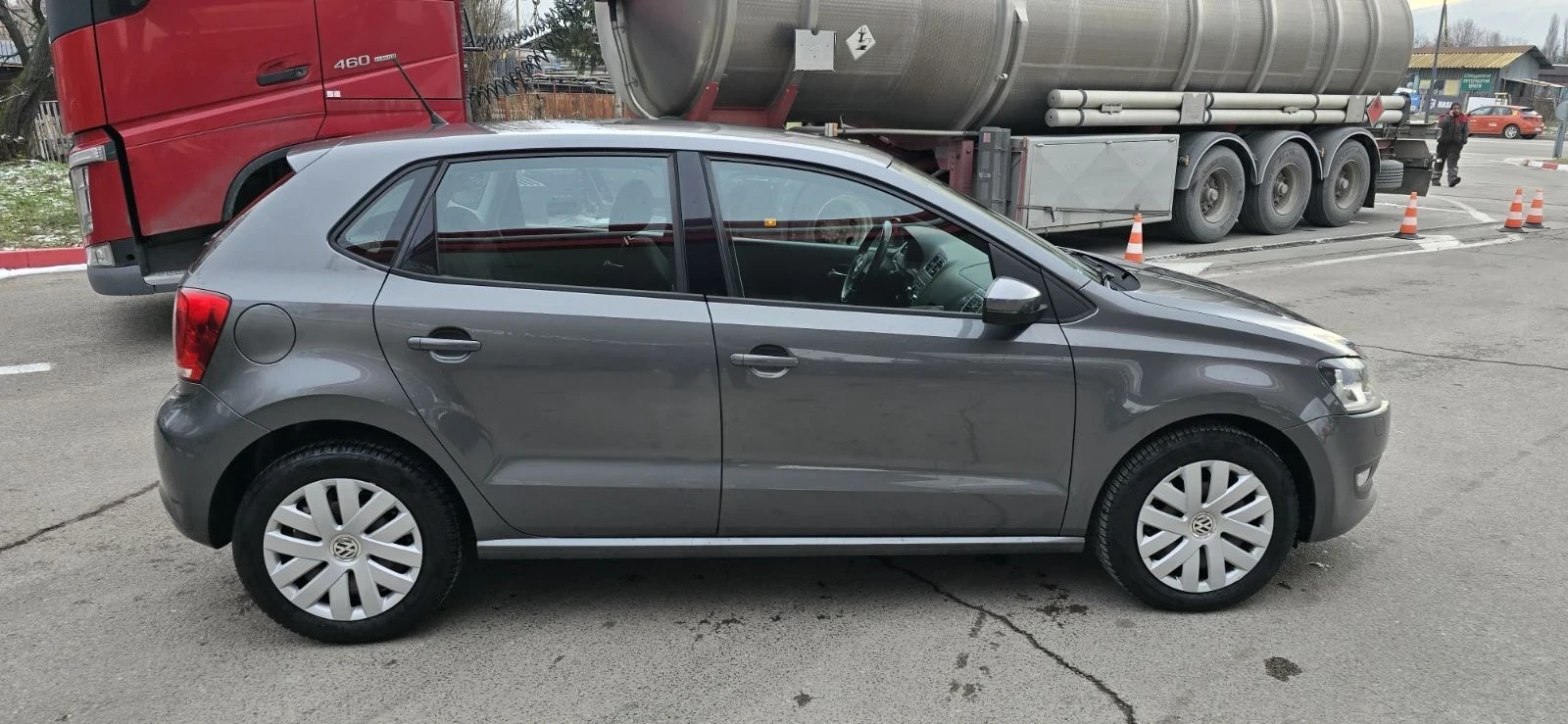 VW Polo БЕНЗИН-ПЕРФЕКТНА-КЛИМАТРОНИК - изображение 6