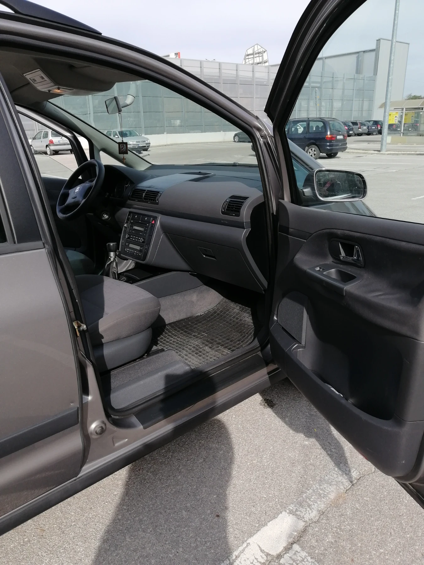 Seat Alhambra 2.0 115 ��� | Mobile.bg � ����������� 12