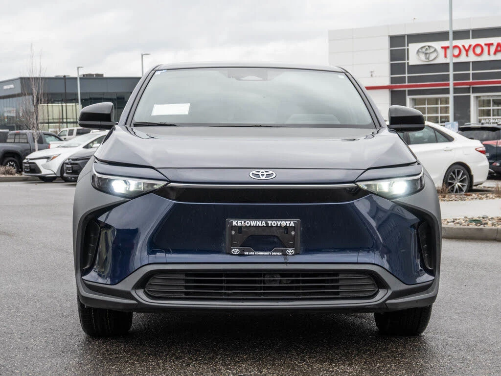 Toyota bZ4X LE* ПОДГРЕВ* LED - изображение 2