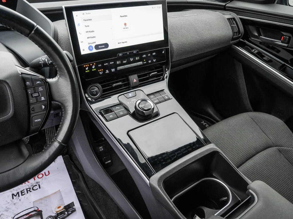 Toyota bZ4X LE* �������* LED | Mobile.bg � ����������� 12