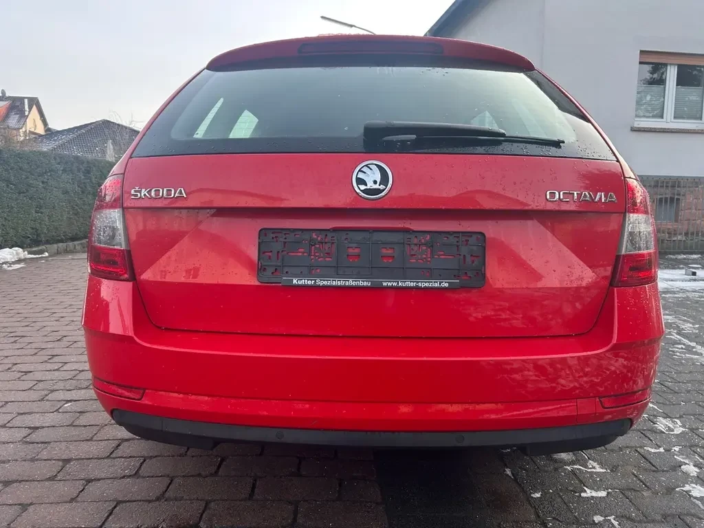 Skoda Octavia 1.6tdi 116 кс , ЕВРО 6 , Комби , Отлична  - изображение 7