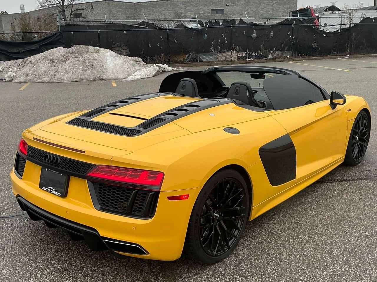 Audi R8  V10 / CONVERTABLE /B&O, снимка 17 - Автомобили и джипове - 53924585