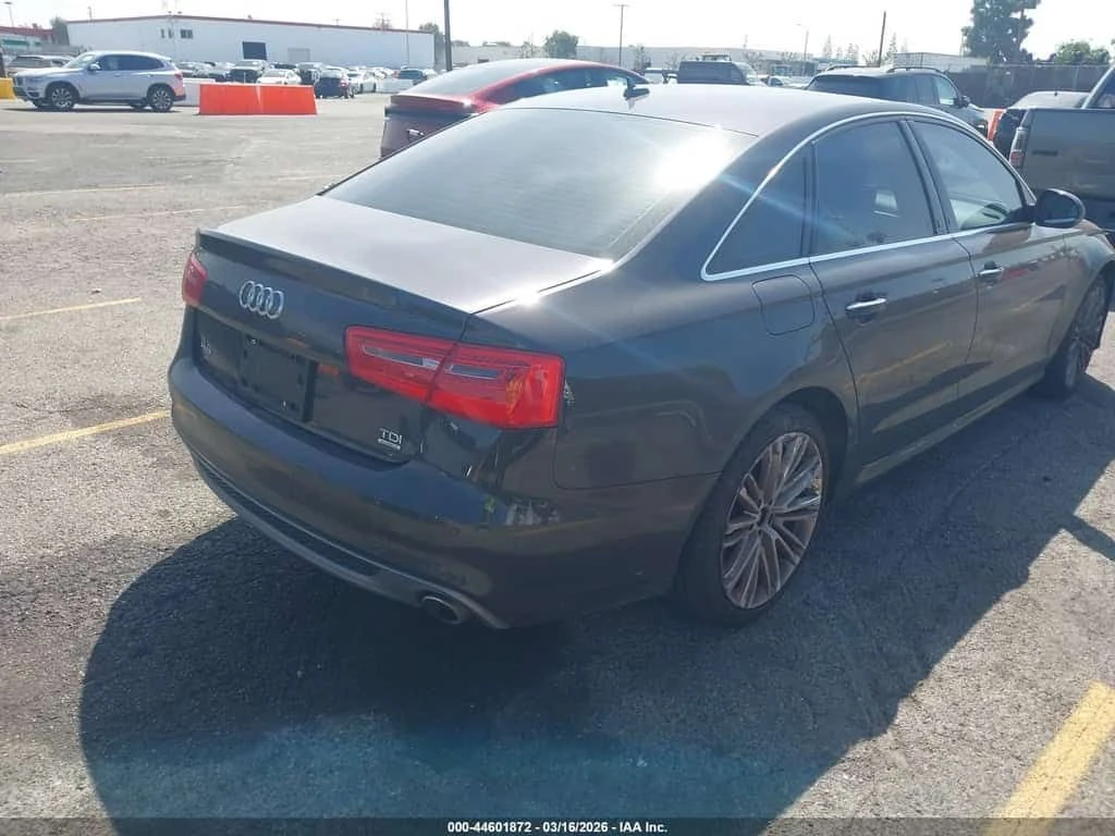 Audi A6 S LINE/3.0 TDI PREMIUM PLUS /CARFAX/КЛИП/ПОДГРЕВ, снимка 7 - Автомобили и джипове - 54019987