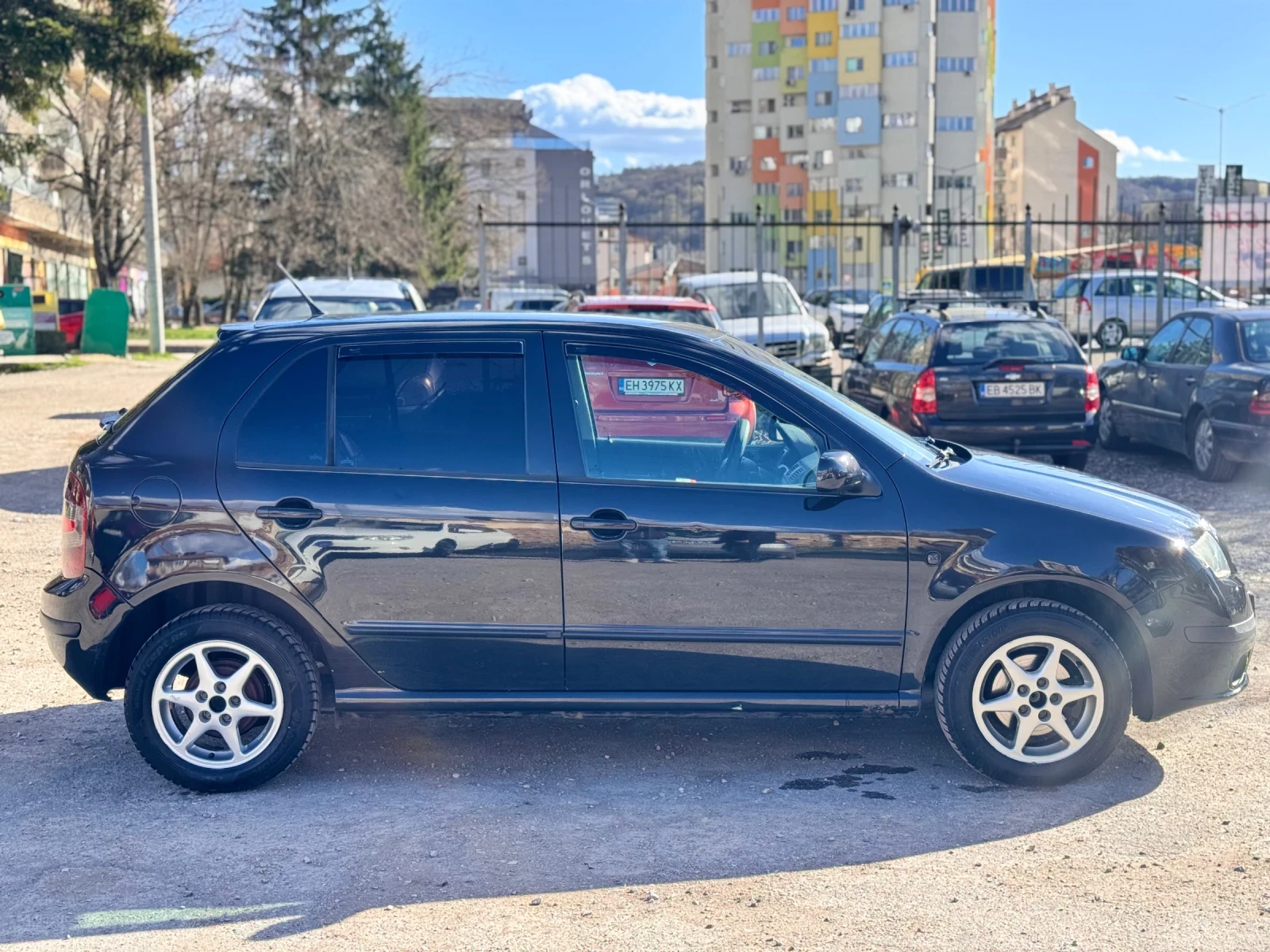 Skoda Fabia, снимка 8 - Автомобили и джипове - 54157491