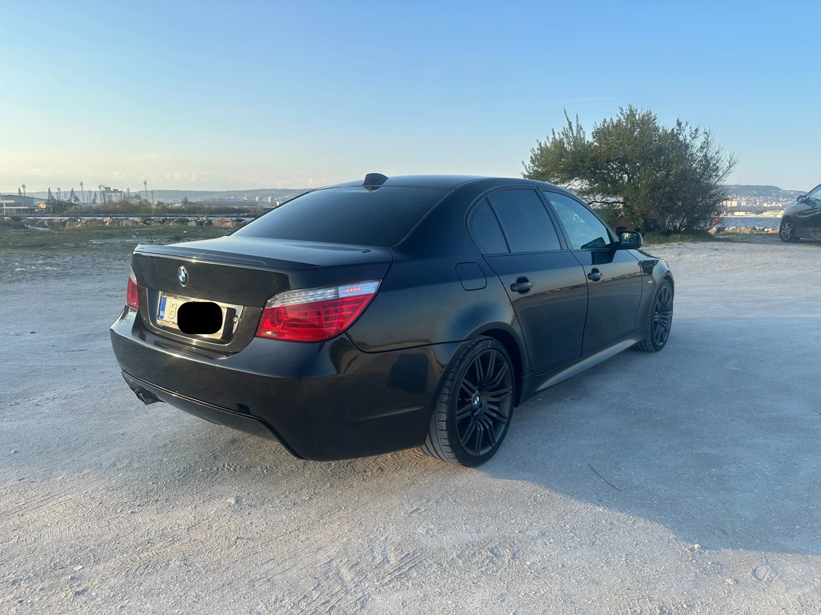 BMW 530, снимка 11 - Автомобили и джипове - 54314364